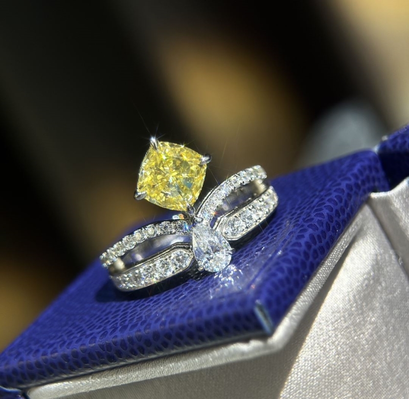 CHAUMET